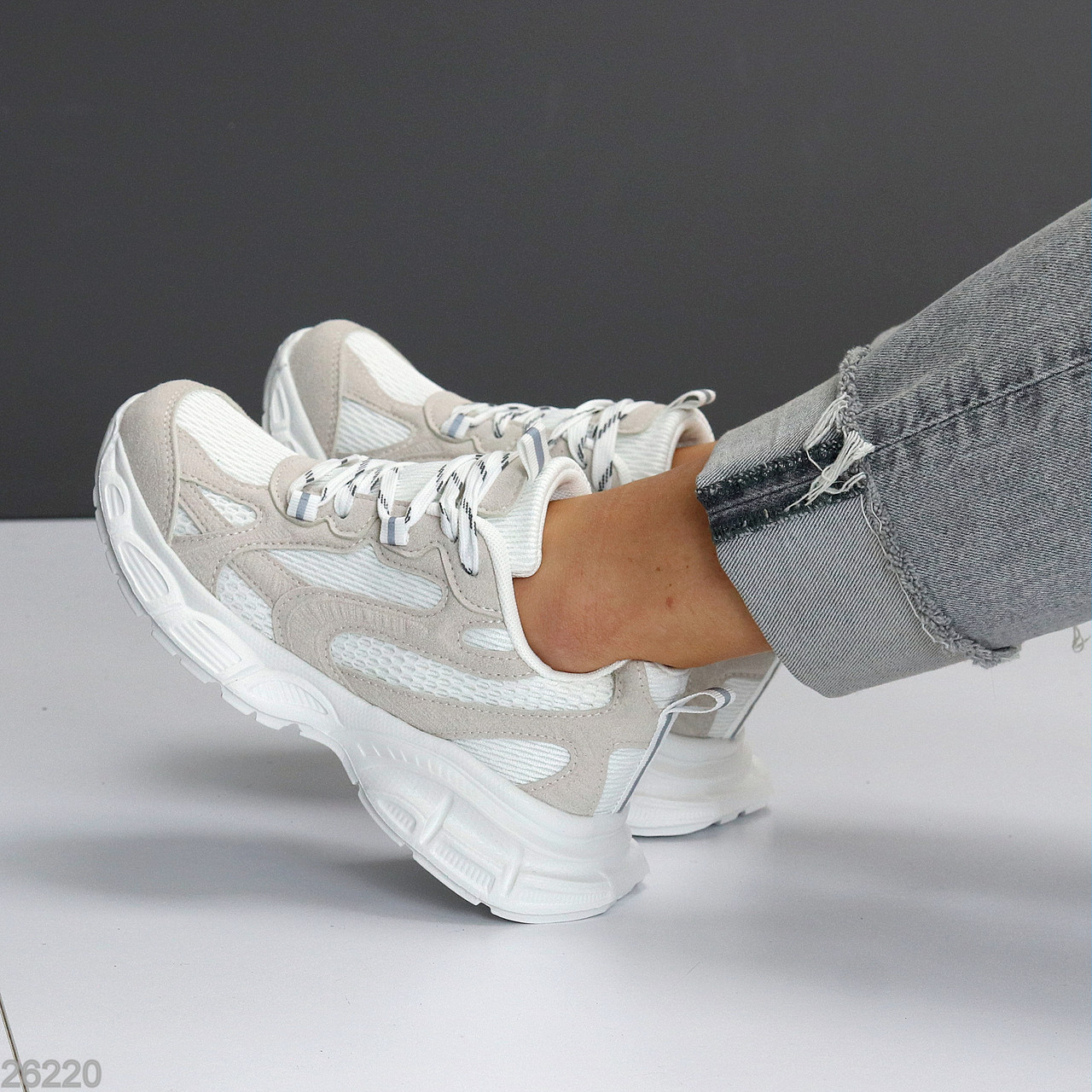 Білі прошиті кеди базові